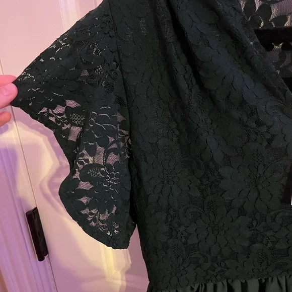 Green Formal Dress - Picture 4 of 7